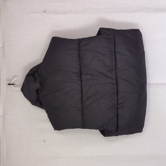 Black Cropped Puff Vest Full Zip Size Large - Picture 4 of 4